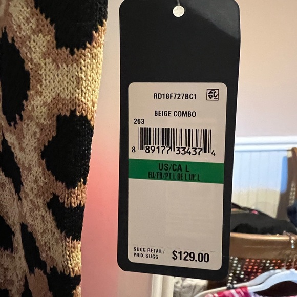 NWT Curve Hugging Dress - Picture 3 of 6